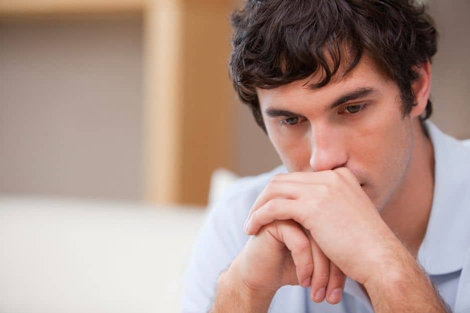pensamientos intrusivos como gestionarlos hernández psicólogos online malaga marbella fuengirola psicología